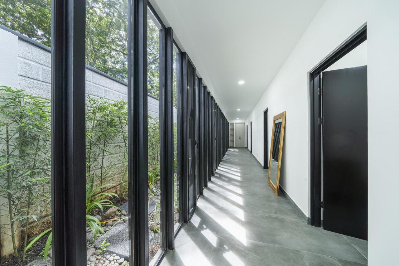 Playa Potrero - New Modern House, Pool In Guitar Shape - Casa Guitarra Villa Exterior foto